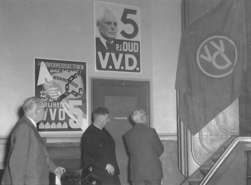 Achter de schermen bij de VVD-dag, Scheveningen 1955