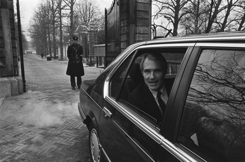 Rudolf de Korte na een bezoek aan Koningin Beatrix in 1986