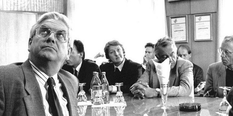 Bolkestein met andere fractievoorzitters op bezoek in de Sovjet-Unie in 1990